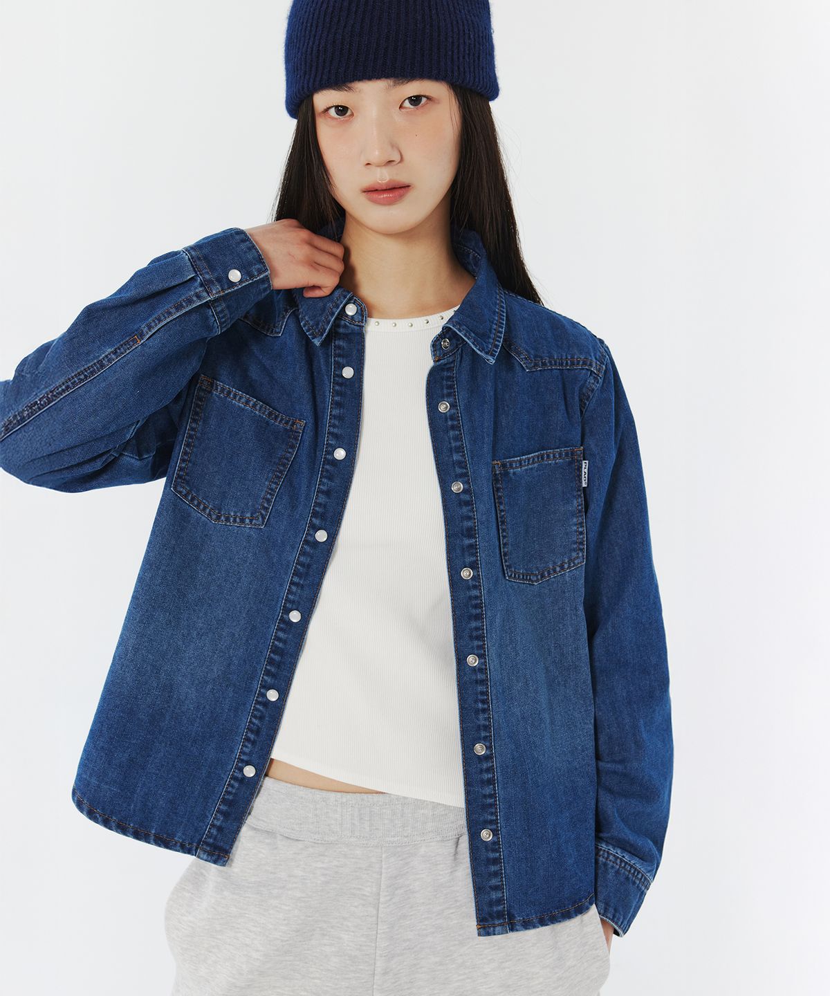 플랙 우먼(PLAC WOMEN) 클래식 웨스턴 데님 셔츠 미드블루