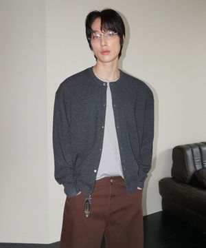 에센셜 무드 라운드 가디건_Charcoal