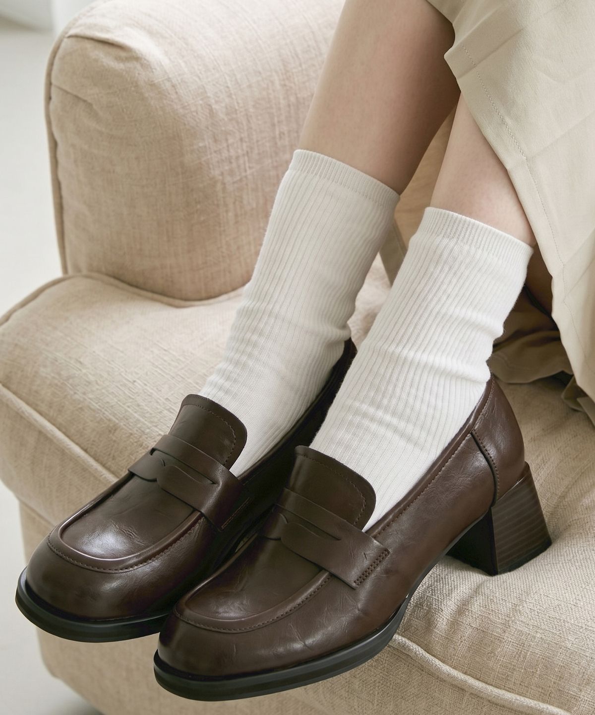 아삐에 마르슈(APIED MARCHE) Arles 소가죽 미들 페니 로퍼 6.5cm -PM3018 (2color)