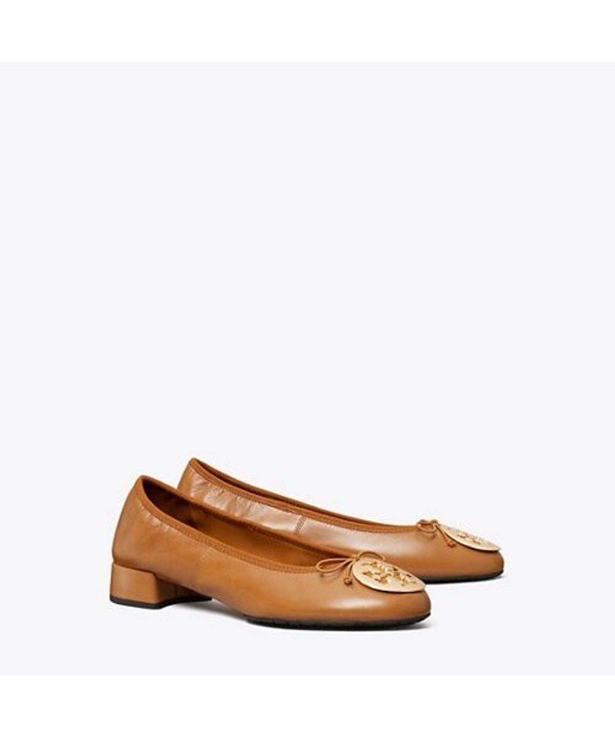 토리버치(TORYBURCH) 래바 힐 발레 25Mm - 피칸 프랄린 / 골드