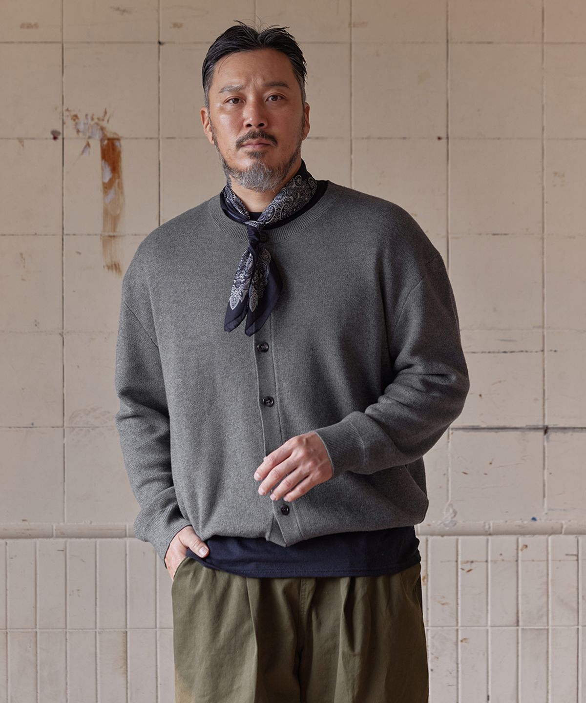 러기드하우스(RUGGED HOUSE) 소프트 울 블렌드 라운드 가디건 챠콜