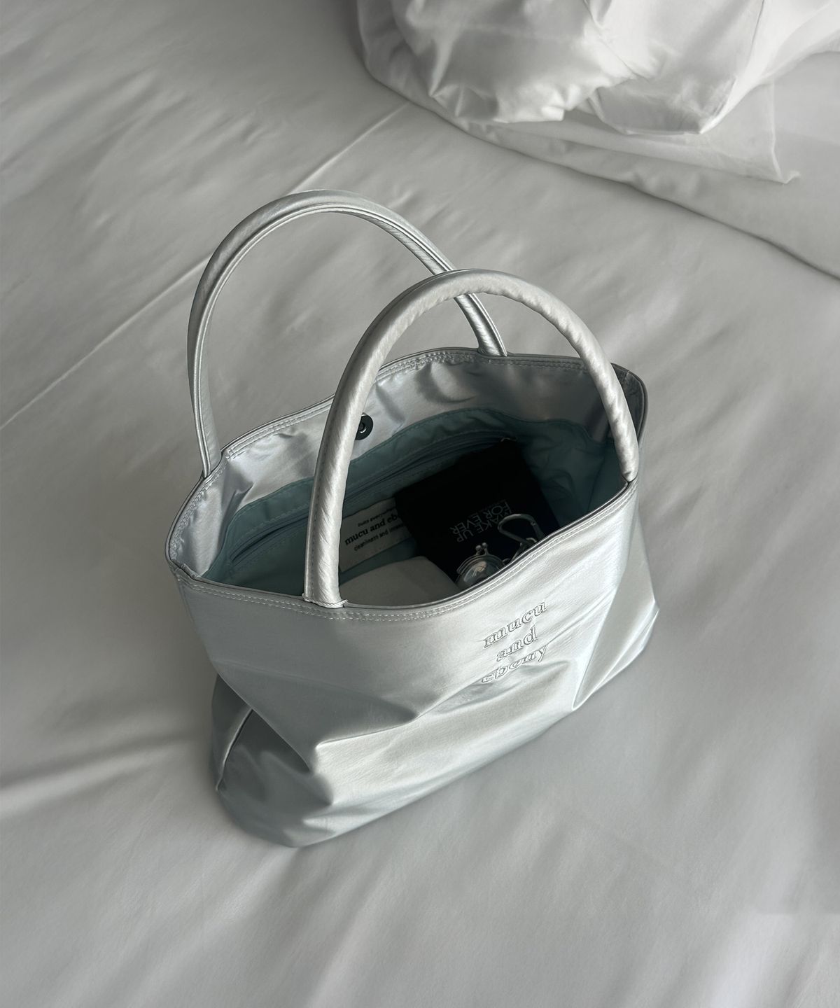 무쿠앤에보니(MUCU AND EBONY) Near Tote Bag _ Silver