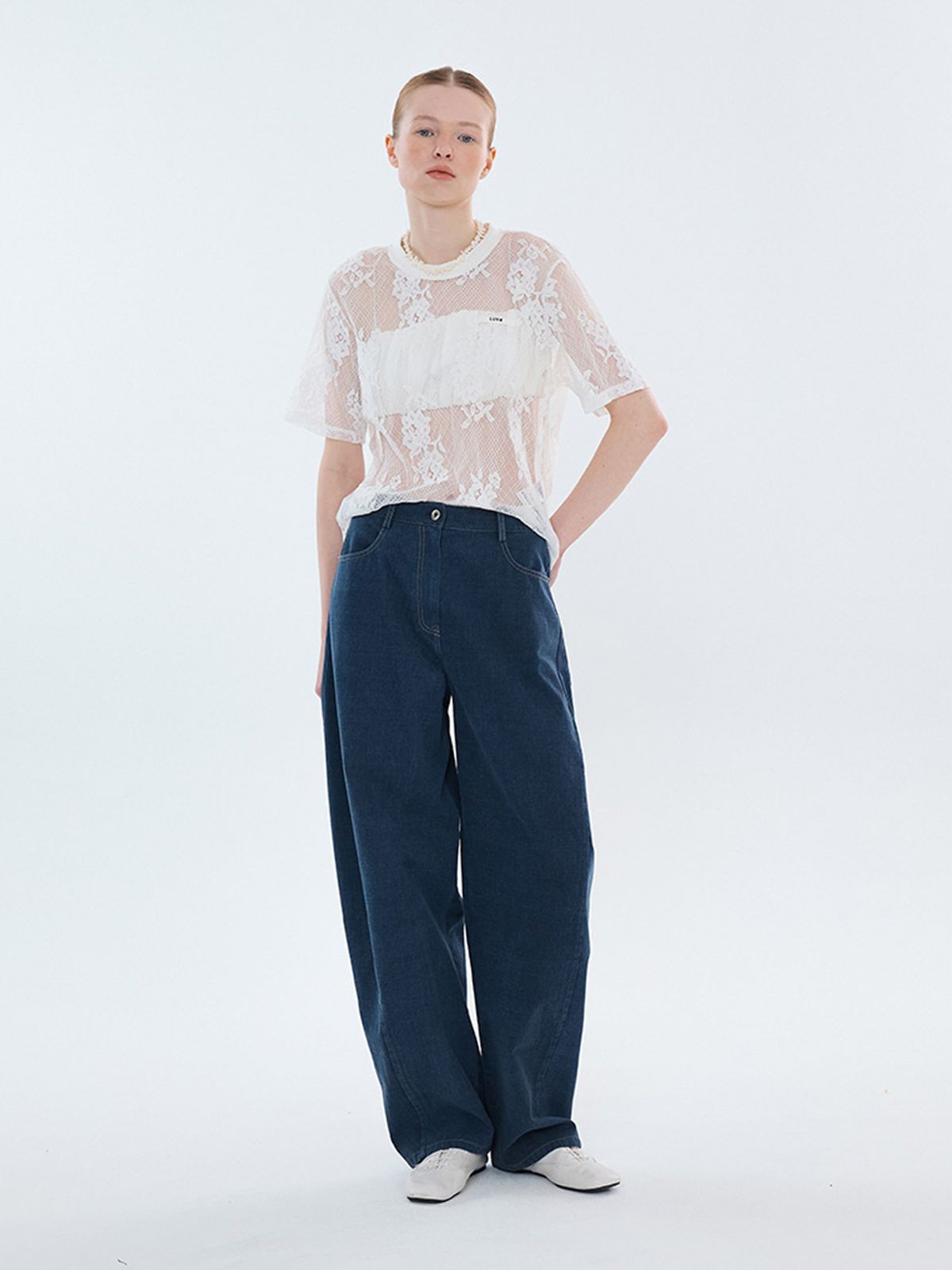 엘유브이엠(LUVM) CURVED DENIM PANTS_DARK BLUE