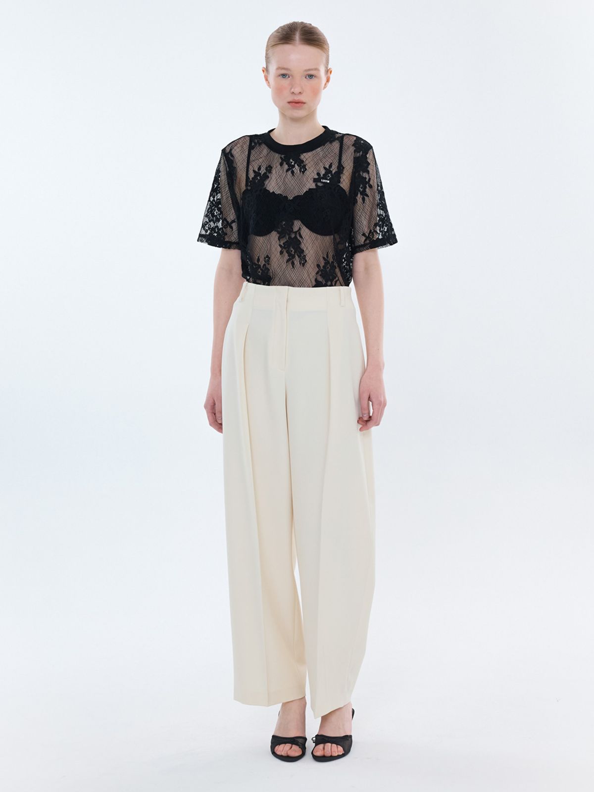 엘유브이엠(LUVM) TAILORED BARREL PANTS_CREAM