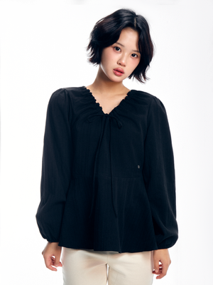 브이넥 스트링 리본 블라우스 -  블랙