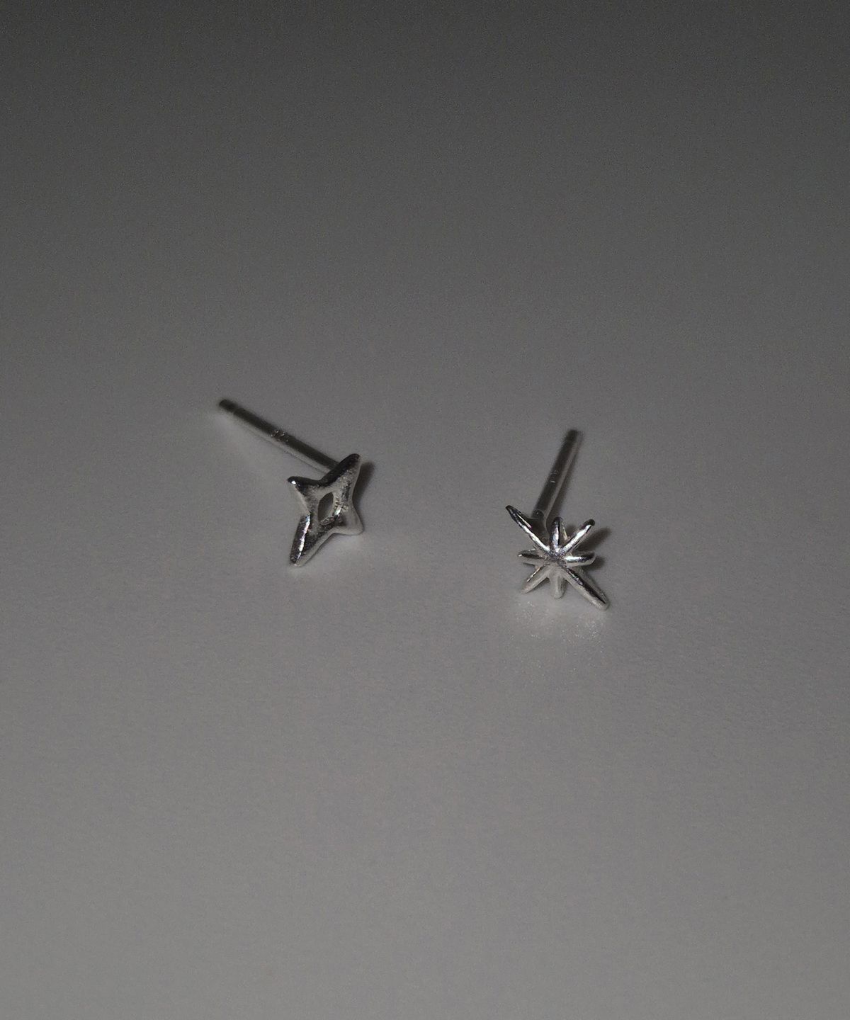 포에트리하우스(POETRYHAUS) TWINKLE DUO EARRINGS