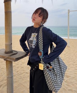 리버시블 쓰리 우드 버튼 빈티지 백 그레이