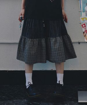 쓰리패턴 셔링 빈티지 스커트 블랙