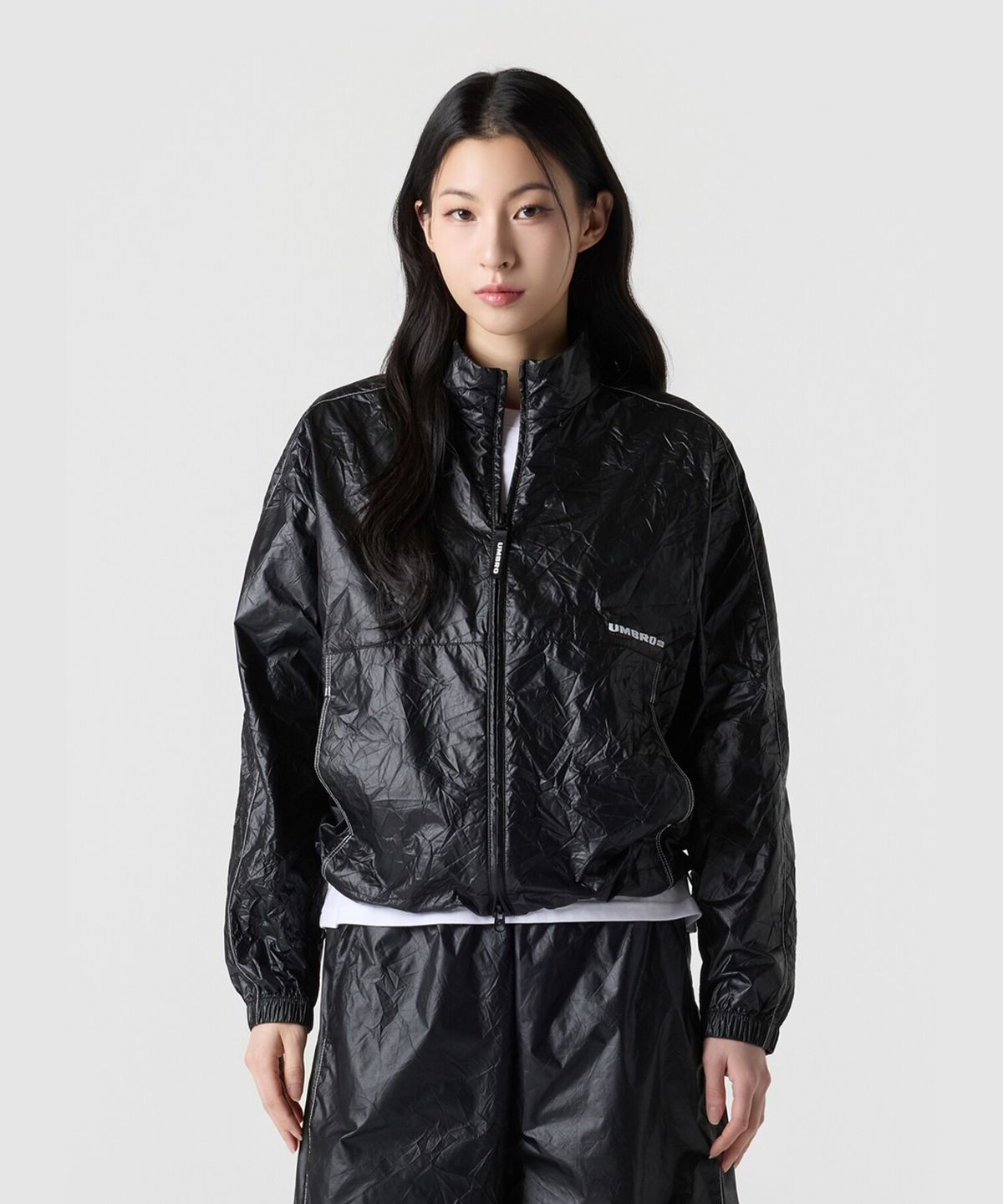 엄브로(UMBRO) 클래식 플러스 스탠넥 바람막이 자켓 블랙 UR124CJK33