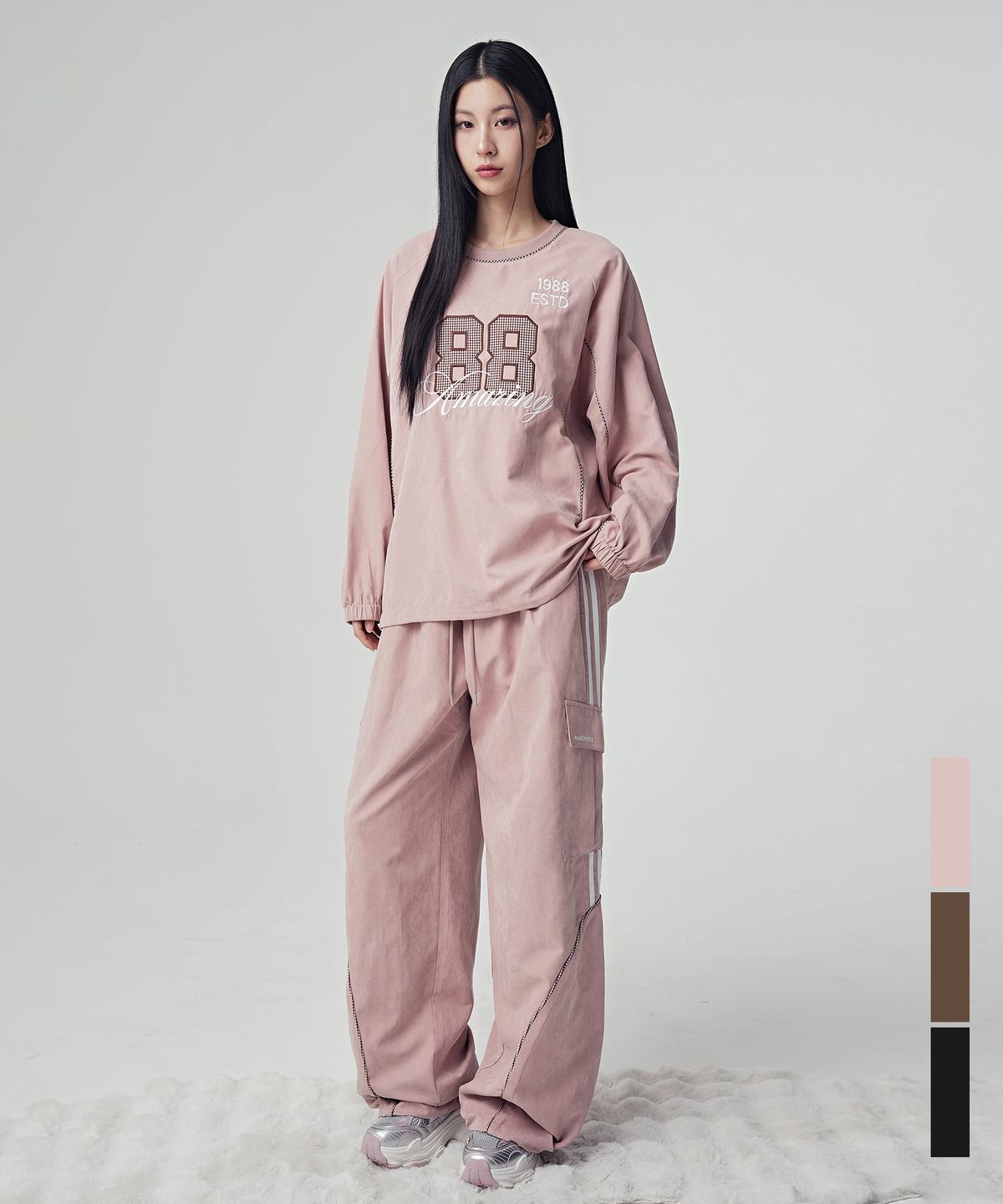 어반드레스(AVANDRESS) [SET] 88 어메이징 스프링 스웨이드 맨투맨 + 88 어메이징 스프링 스웨이드 팬츠