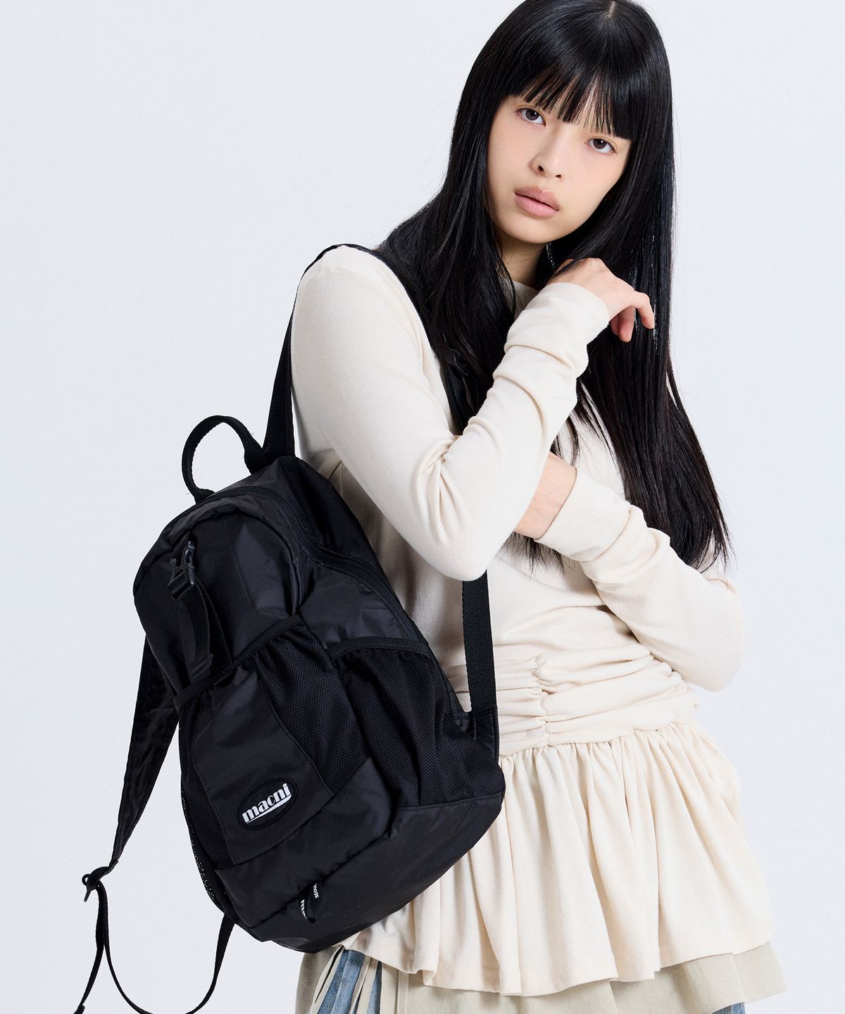 마크니(MACNI) TRACKER NYLON BACKPACK BLACK - 사이즈 & 후기 | 무신사