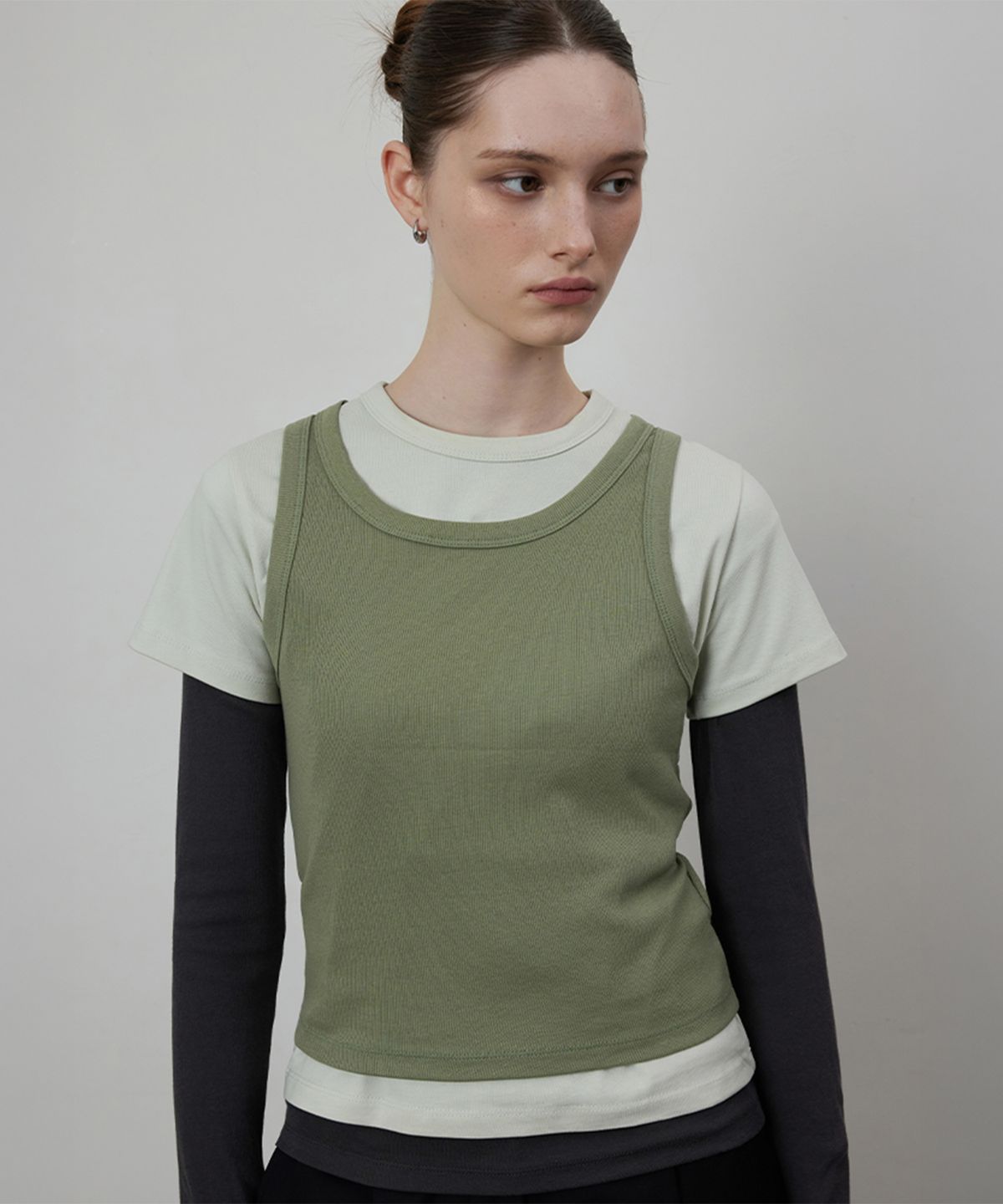 퀸스래빗(Q'SRB) Cotton Stretch Ribbed Sleeveless Top