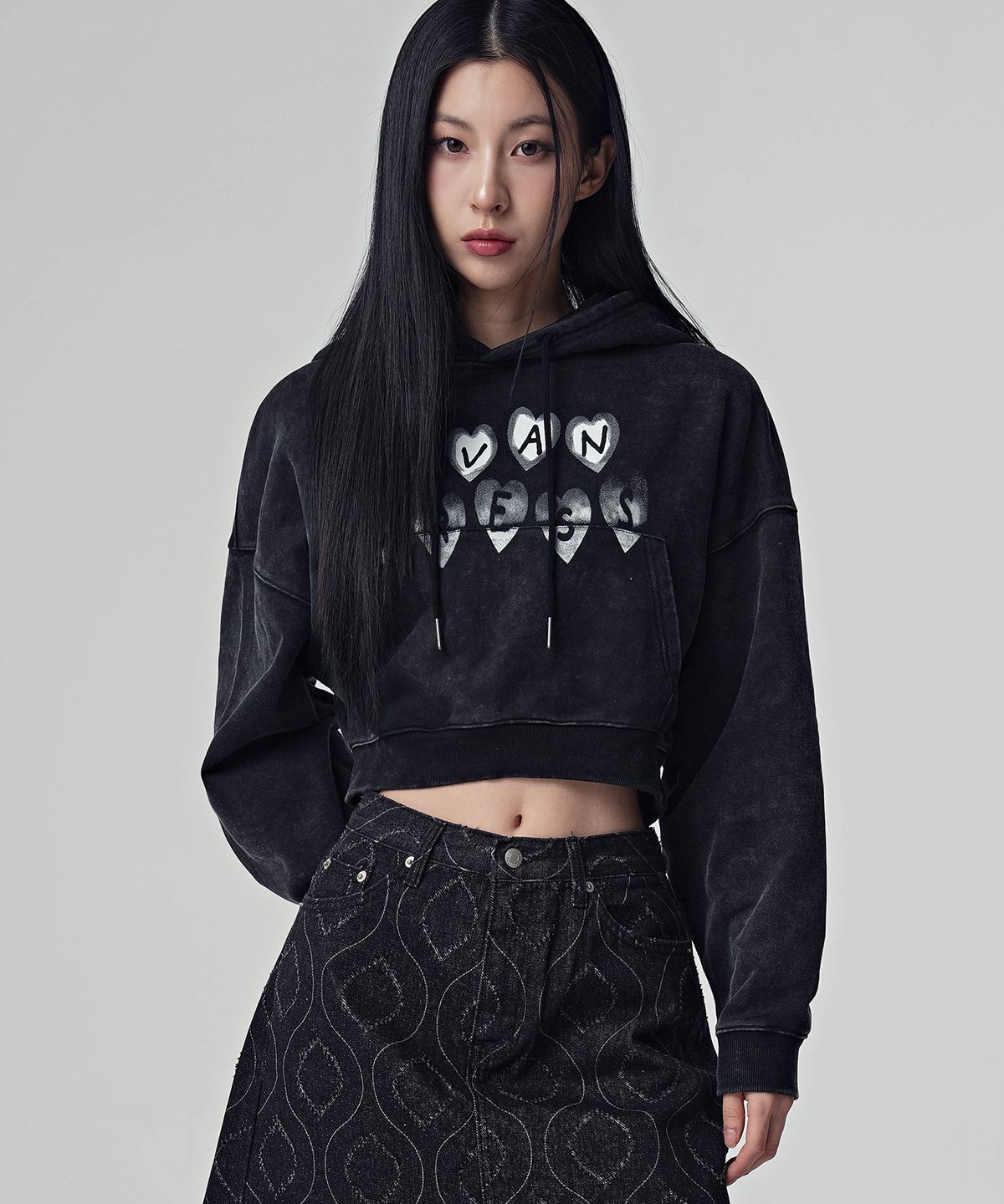 어반드레스(AVANDRESS) Ripple Heart Panel Hoody SALT BLACK