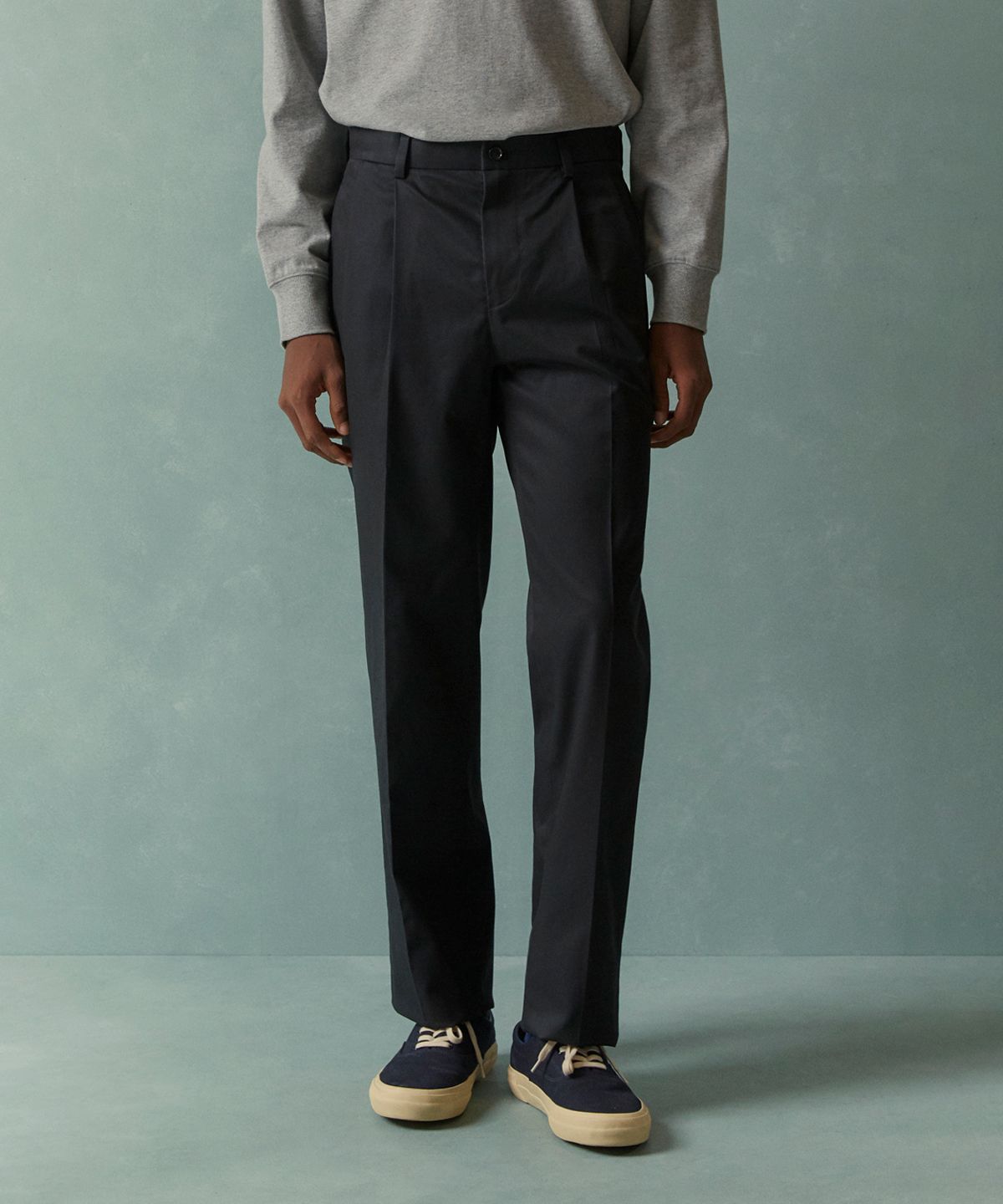 브룩스 브라더스(BROOKS BROTHERS) 트레디셔널핏 라이트웨이트 어드밴티지 치노 (블랙) (BBPCMMZ503)