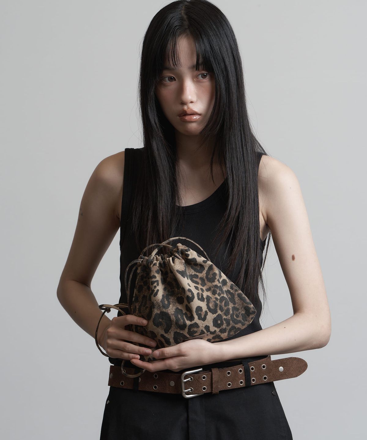피넛루프(PEANUT LOOP) Leopard Pouch Bag Brown