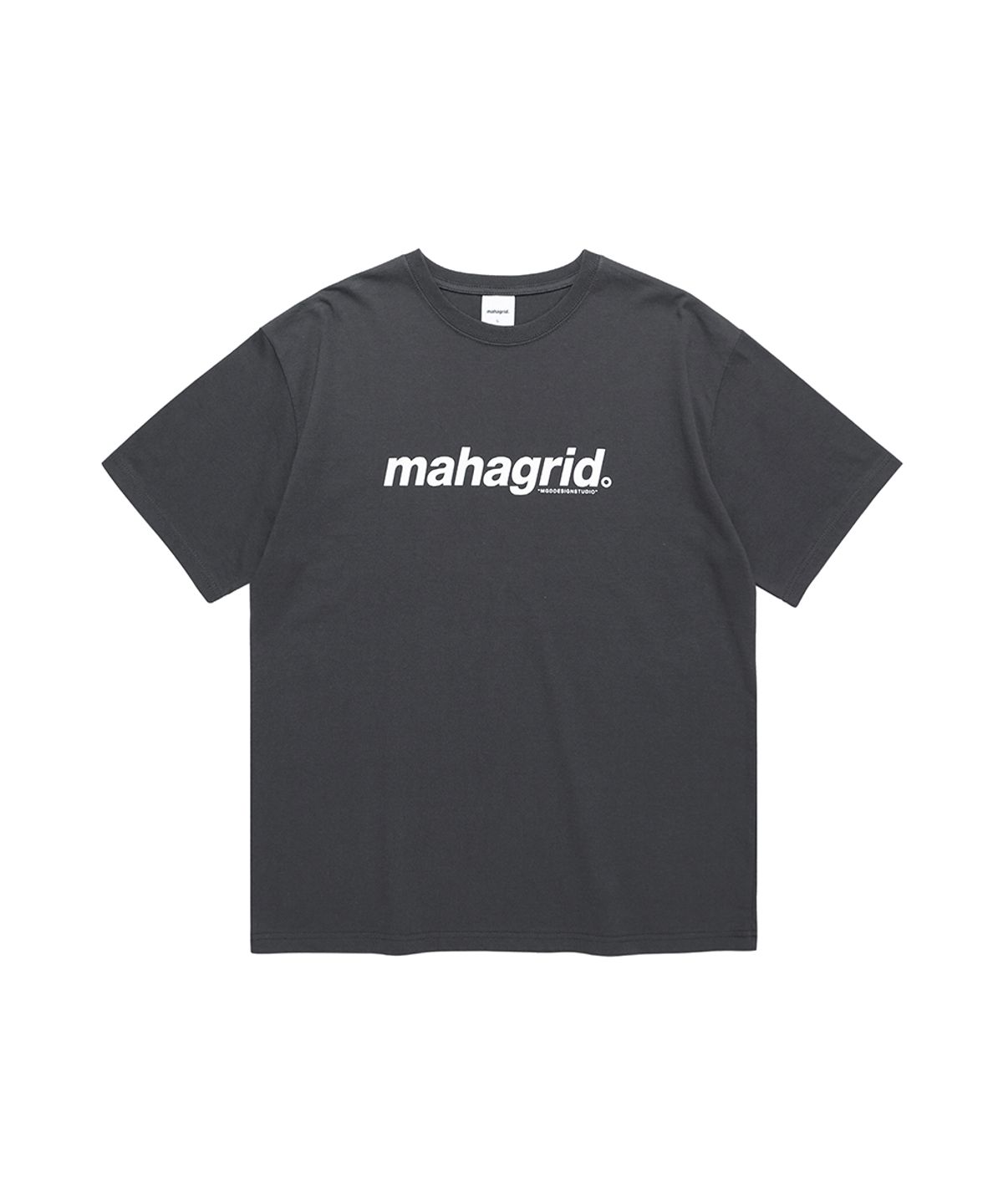 마하그리드(MAHAGRID) BASIC LOGO TEE CHARCOAL(MG2CMMT502A)