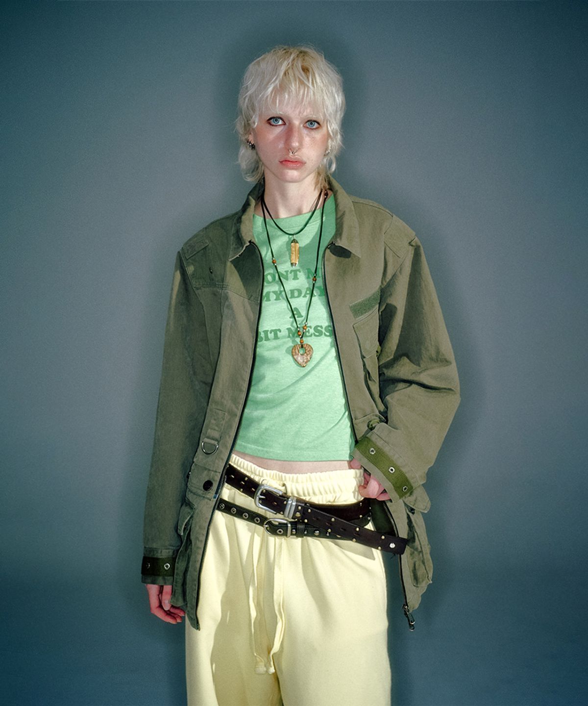 베이컨트 아카이브(VACANT ARCHIVE) WOMEN LEVINE DOCKING FIELD JACKET KHAKI