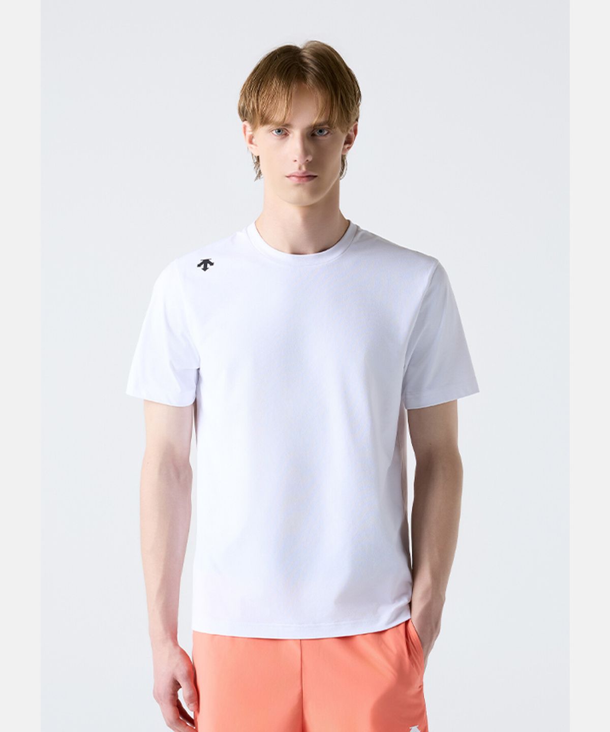 데상트(DESCENTE) 터프 백그래픽 반팔 티셔츠 화이트 SR123UTS23