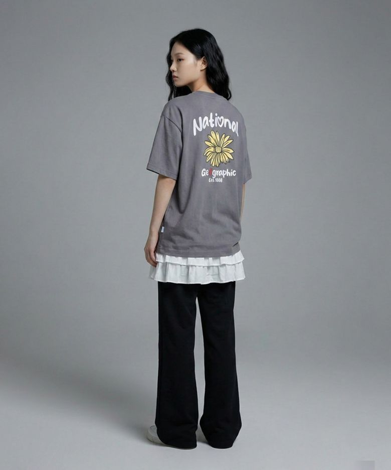 N262UTS905 선플라워 그래픽 세미오버핏 반팔 티셔츠 STONE GREY