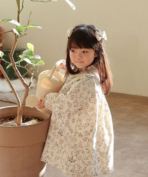 토끼가 만든 작고 햇살 따스한 정원에서 - 아기 목프릴 원피스