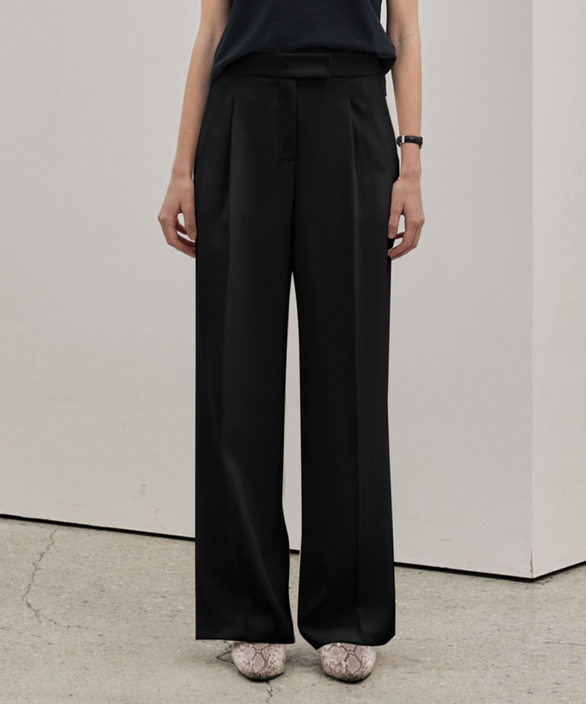 히이크(HYYK) Basic Semi-Wide Pants_Black