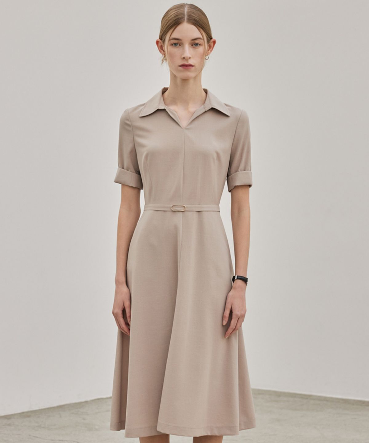 히이크(HYYK) Belted collar flare dress_Beige