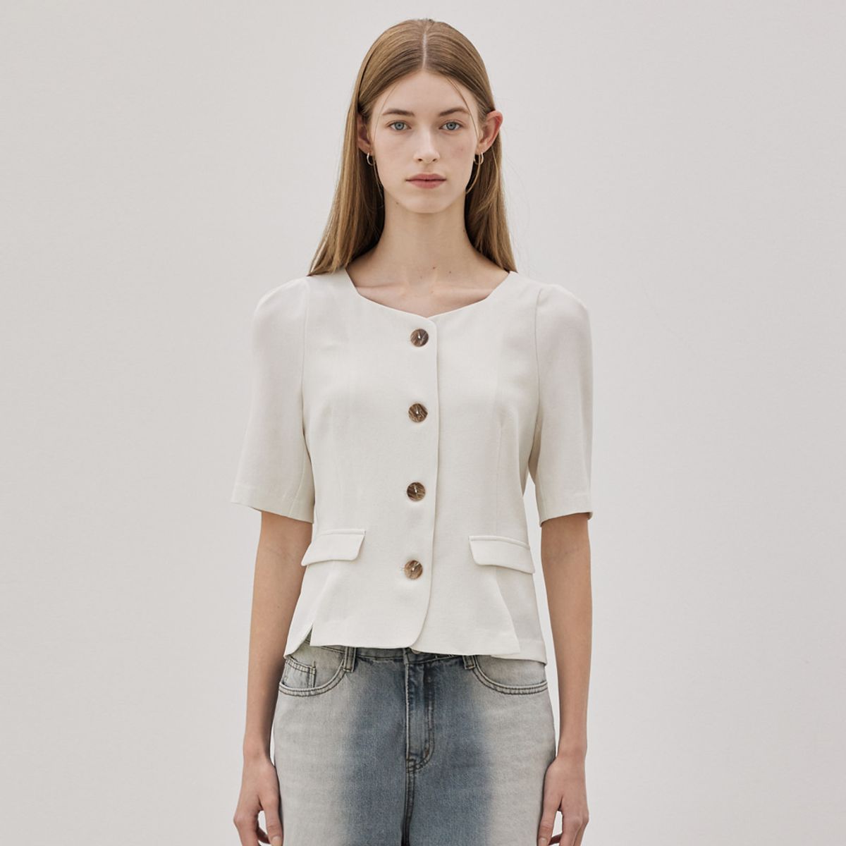 히이크(HYYK) Short Sleeve Jacket Blouse_Light Beige