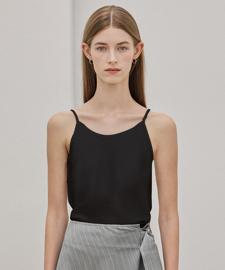 U-neck Sleeveless top_Black