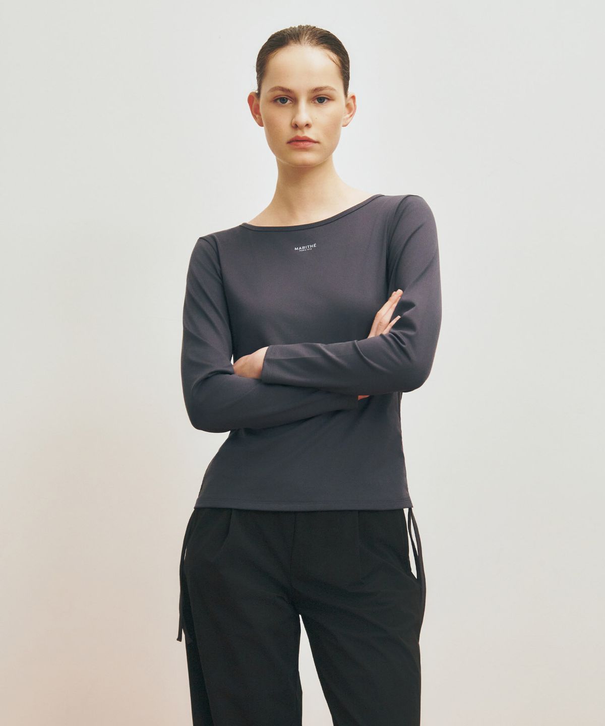 마리떼 스포츠(MARITHÉ SPORT) MARITHE SPORT W ATHLEISURE LONG SLEEVE charcoal