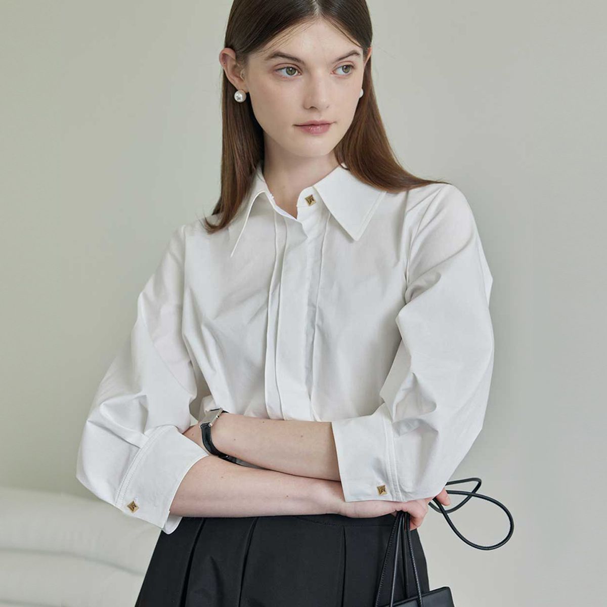 히이크(HYYK) Pintuck Cotton Volume Sleeve Blouse_Ivory