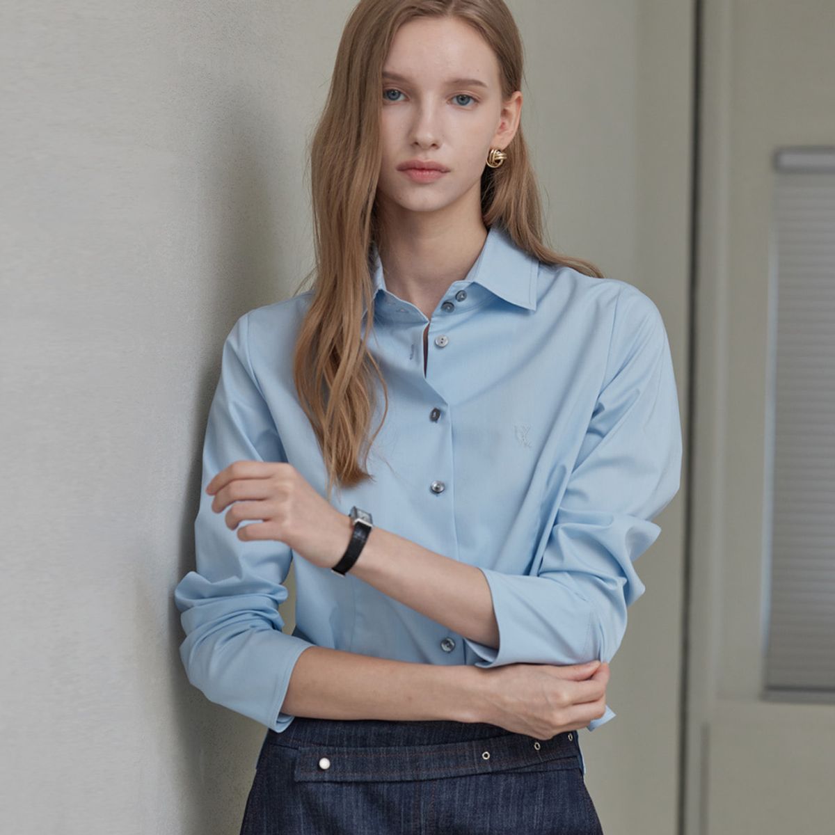 히이크(HYYK) Standard Stretch Shirts Blouse_Sky Blue