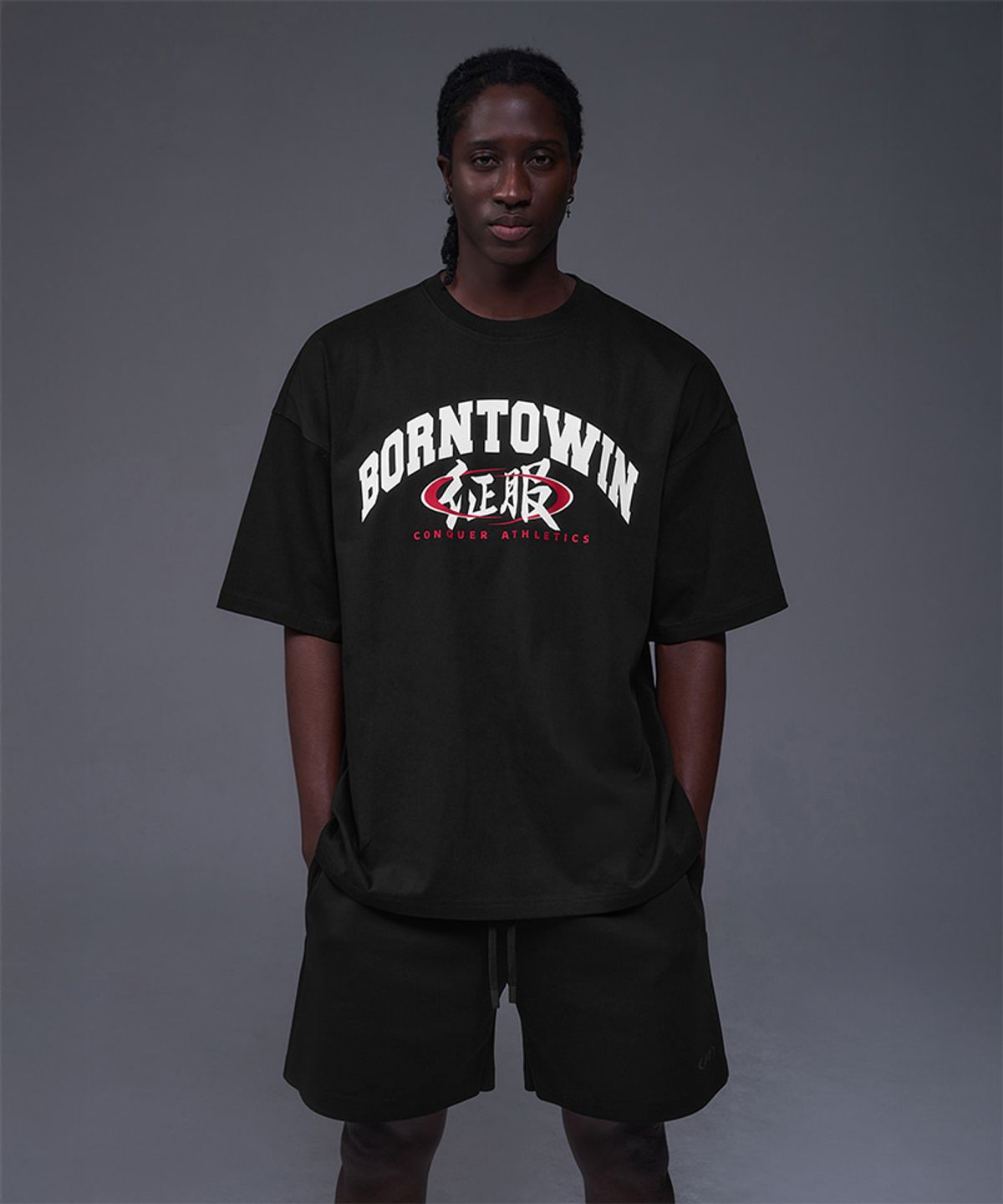 본투윈(BORN TO WIN) CONQUER ATHLETICS SEMI OVER FIT T-SHIRTS [BLACK]