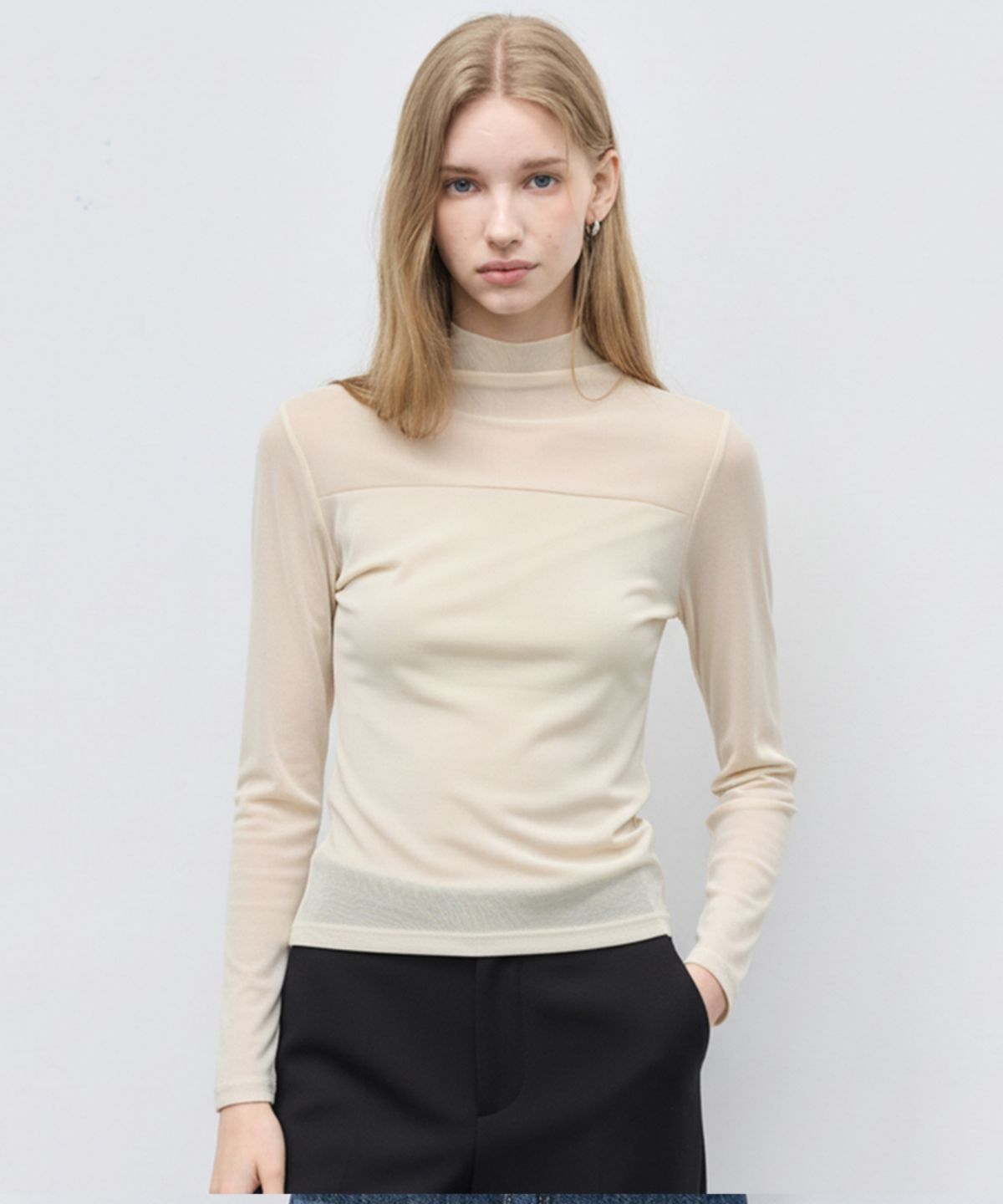히이크(HYYK) Sheer Mock-Neck T-Shirt_Ivory