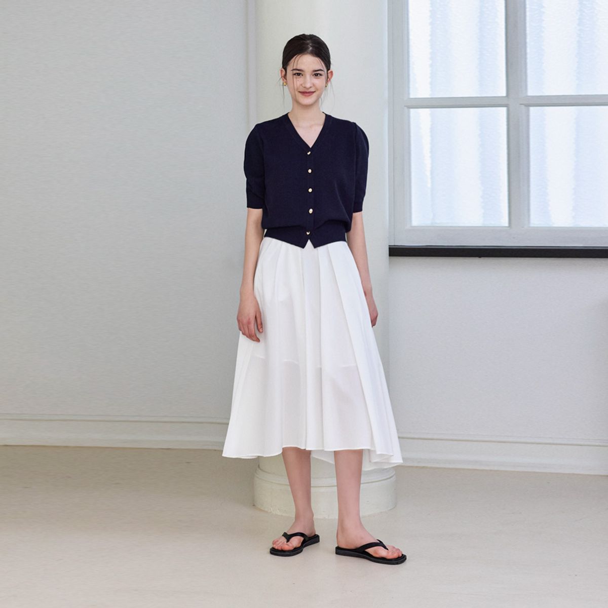 히이크(HYYK) Pleated Flared Skirt_Ivory