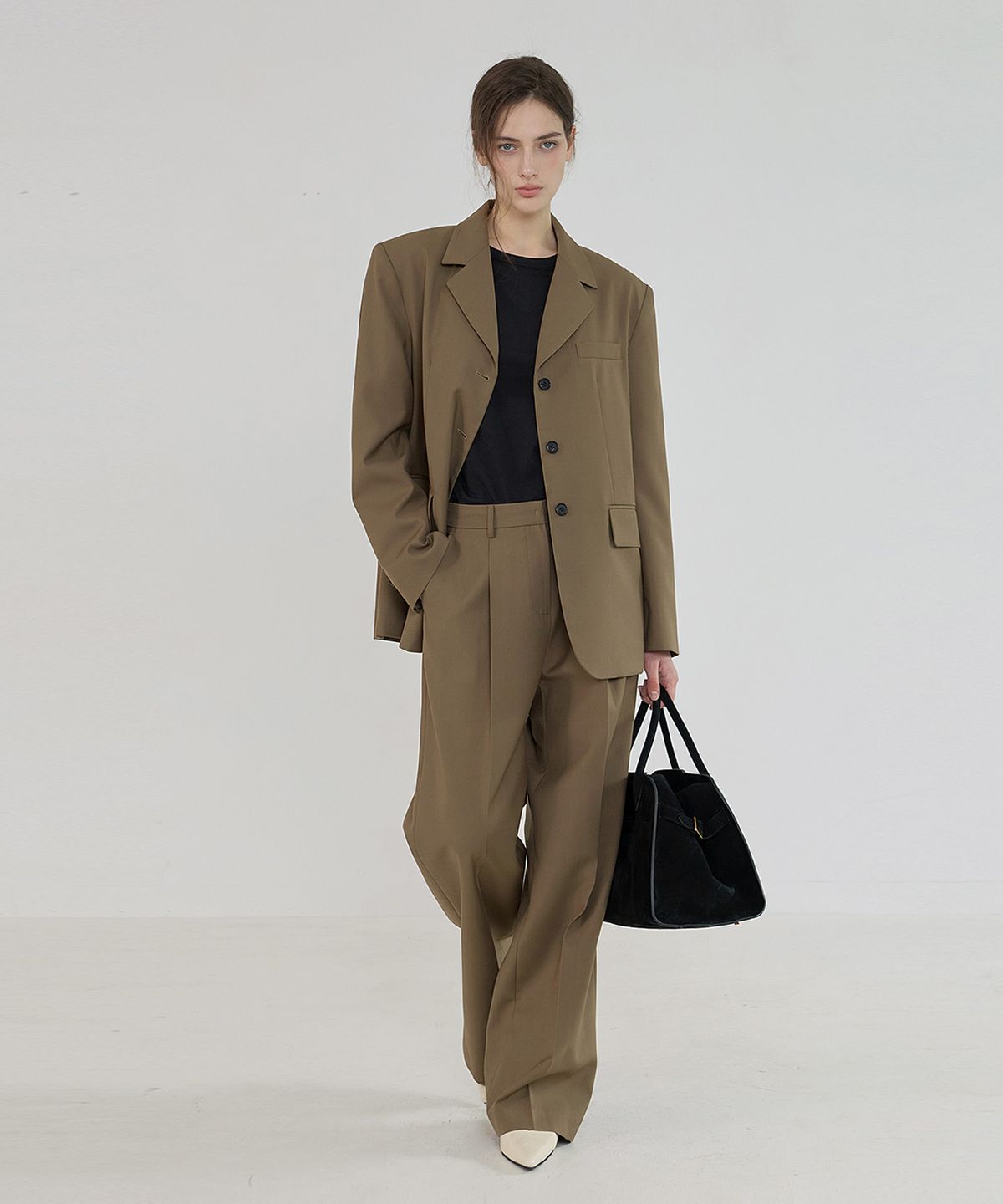 퀸스래빗(Q'SRB) Low Rise Wide-Tuck Set Slacks