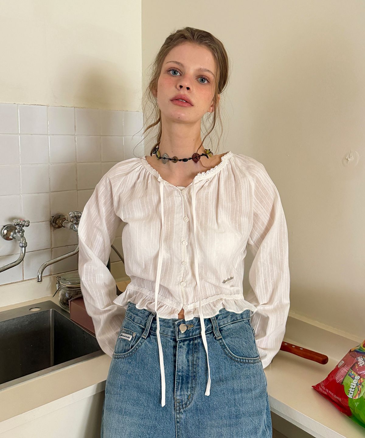어패럴아카이브(APPAREL ARCHIVE) Noa frill lace blouse - Ivory