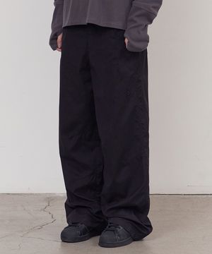 플리츠 워시드 팬츠 블랙