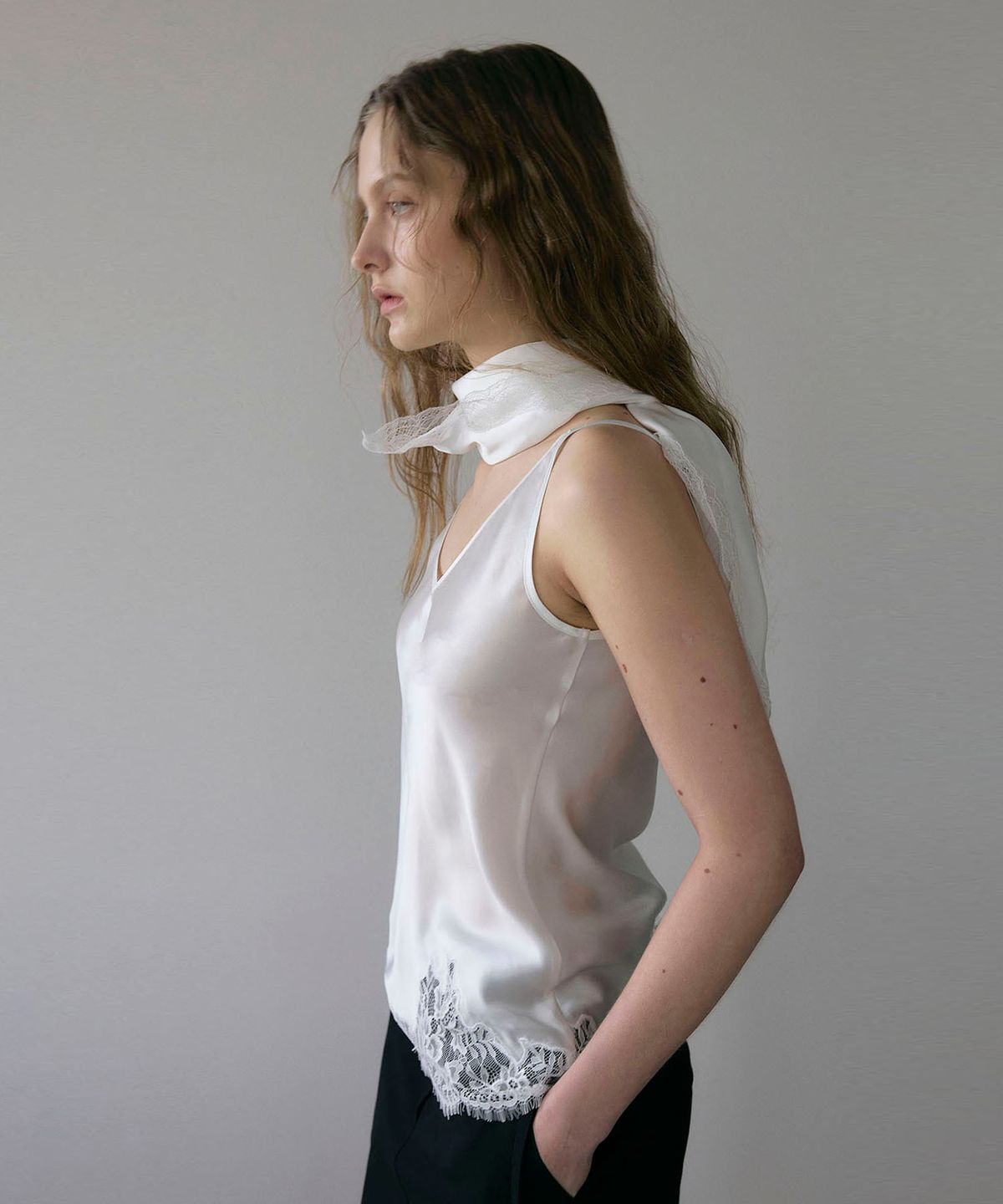 씨커슨(CKUSUN) LACE BLOCK SILK SCAFF - WHITE