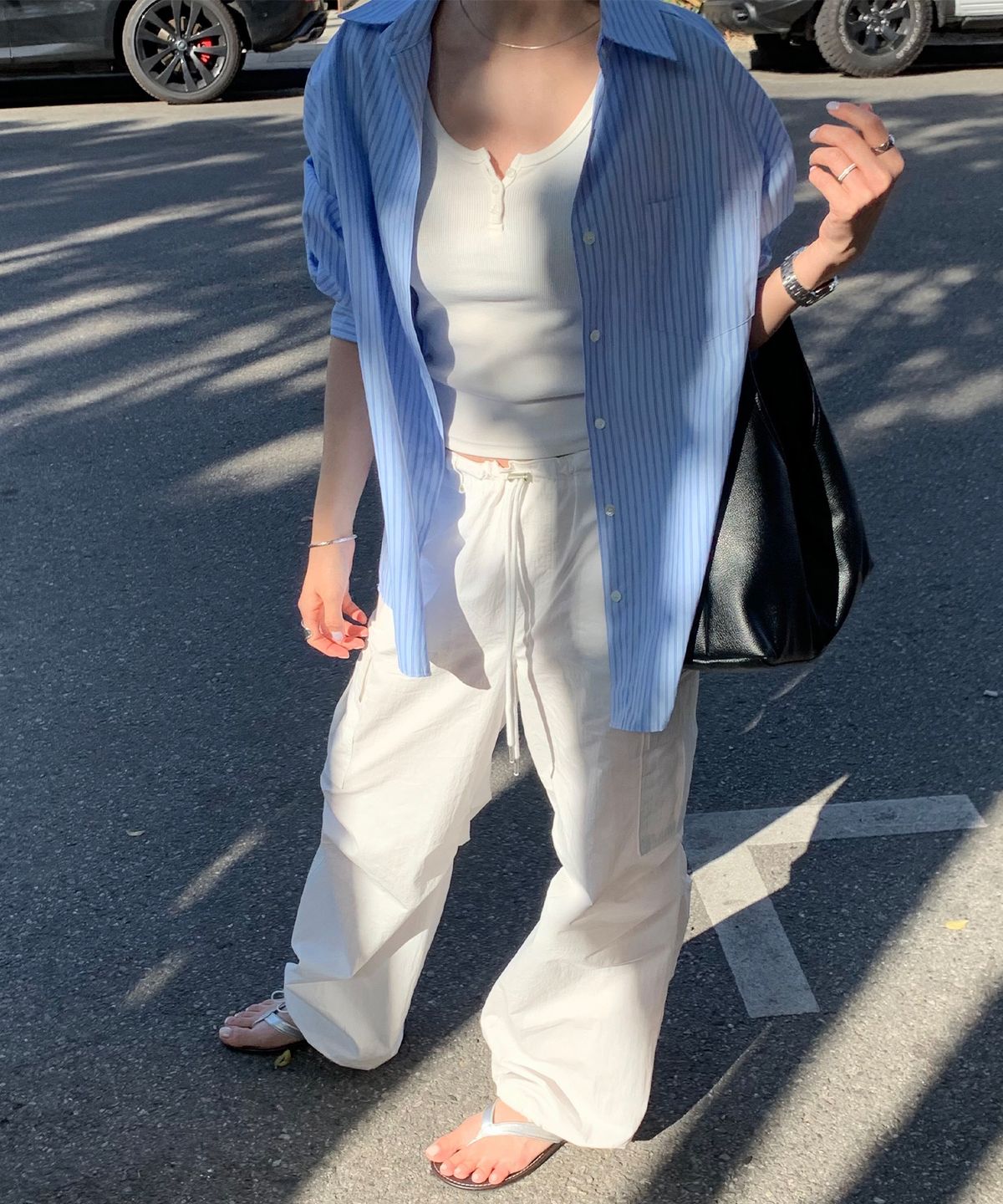썸웨어버터(SOMEWHEREBUTTER) Hush Stripe Over-Fit Shirt - Light Blue