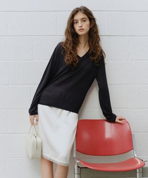 Tencel wool V-neck knit