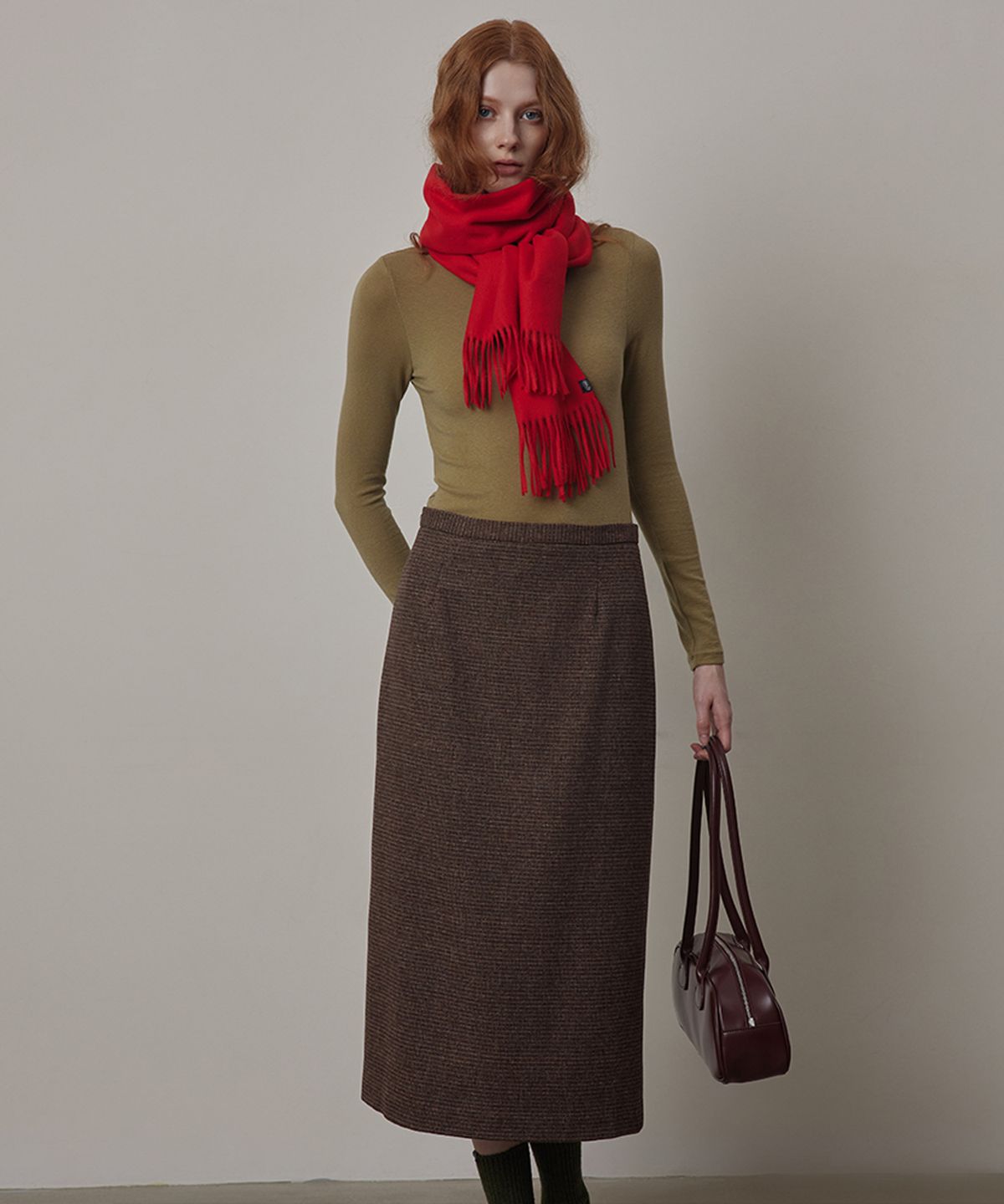 퀸스래빗(Q'SRB) Wool-blend Midi Basic Slit Skirt