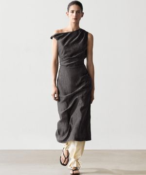 숄더 플리츠 디테일 니렝스 원피스