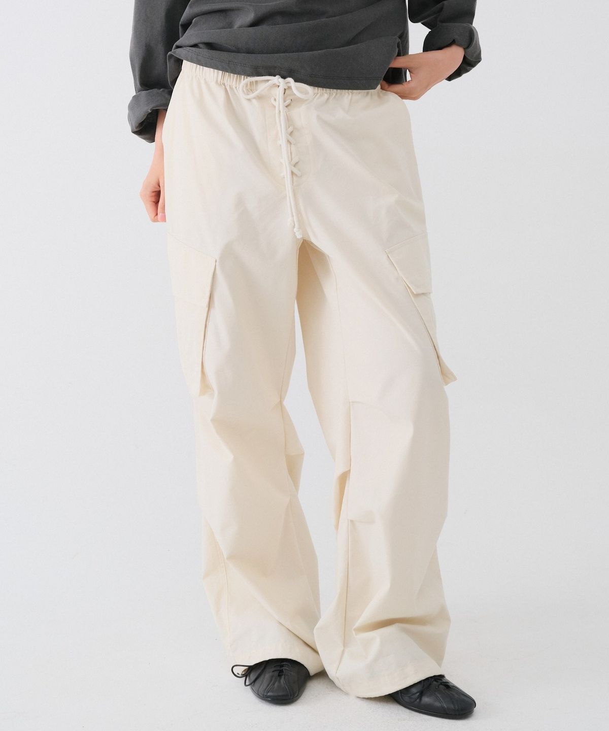 센토르(CENTAUR.KR) LACE-UP CARGO BANDING PANTS_IVORY