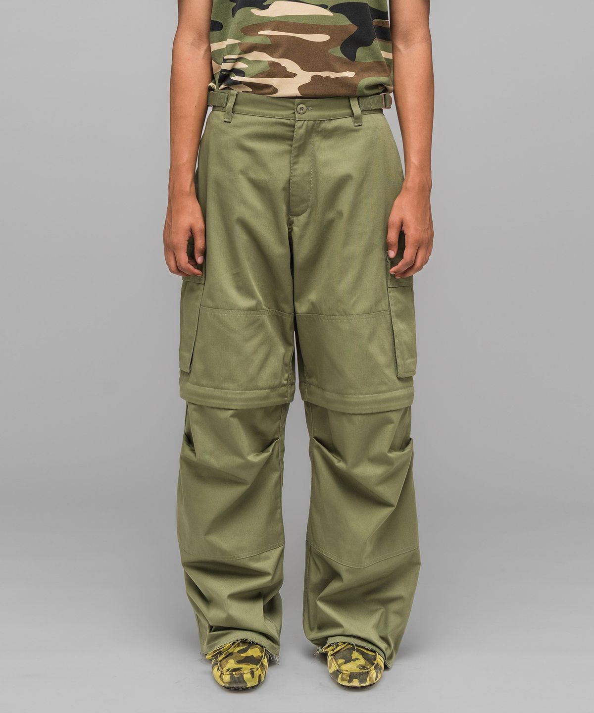 032씨(032C) (U) 마스크 초이스 카고 팬츠 페이디드 그린 FADED GREEN MASKED CHOICE CARGO PANTS FADED GREEN