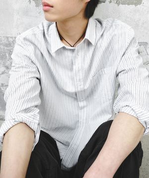 벤자민 스트라이프 크롭 셔츠_화이트