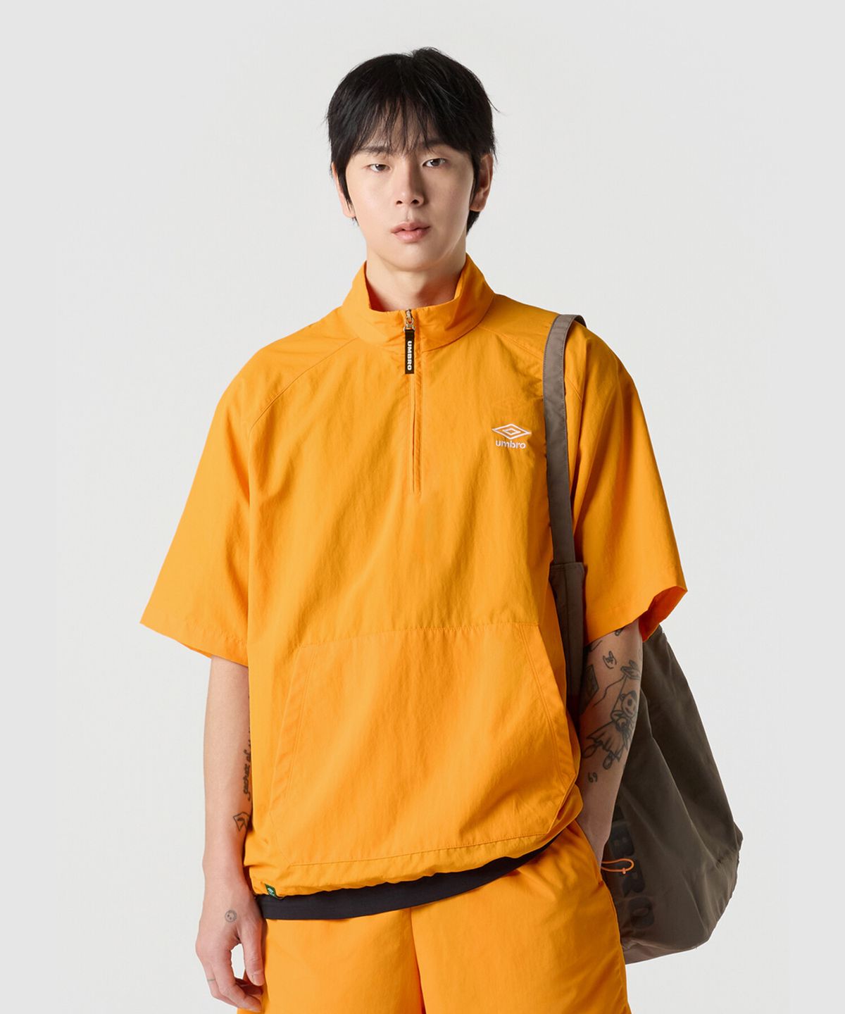 엄브로(UMBRO) 클래식 반팔 스탠넥 아노락 오렌지 UR124CWT31