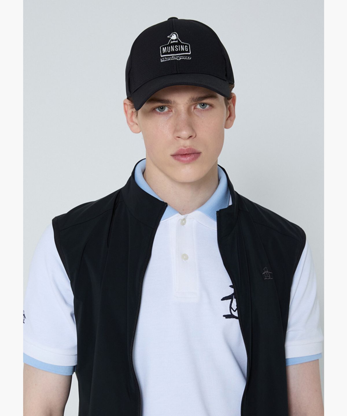 먼싱웨어(MUNSINGWEAR) 남성 매직홀 볼캡(선글라스 꽂이) 블랙 MR121MCP31