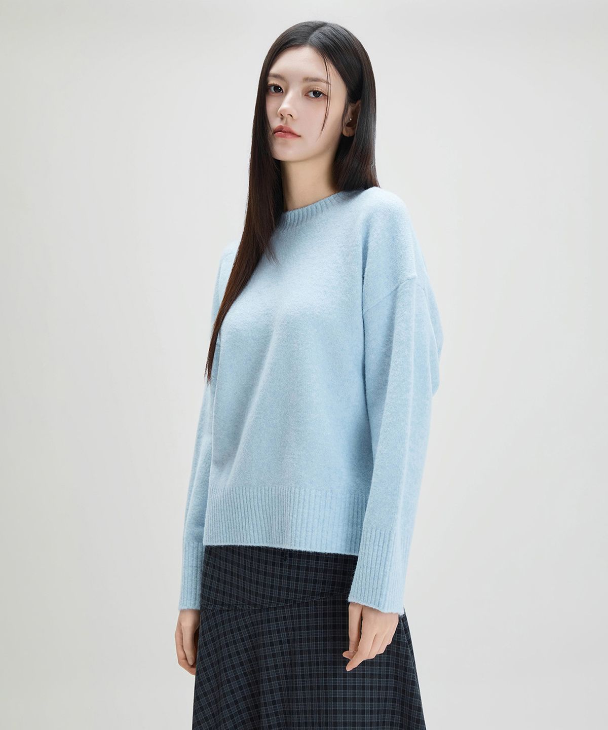 미쏘(MIXXO) [에센셜] 라운드넥 루즈핏 풀오버 RE KAG110T_MIWKAG46QT