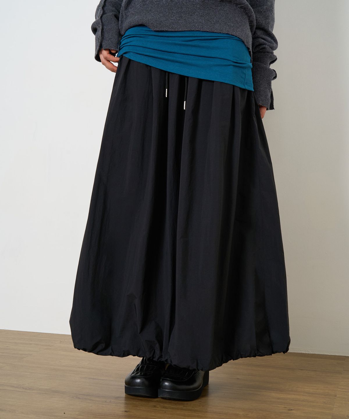토피 우먼(TOFFEE WOMEN) W 맥시 벌룬 스커트 (BLACK)