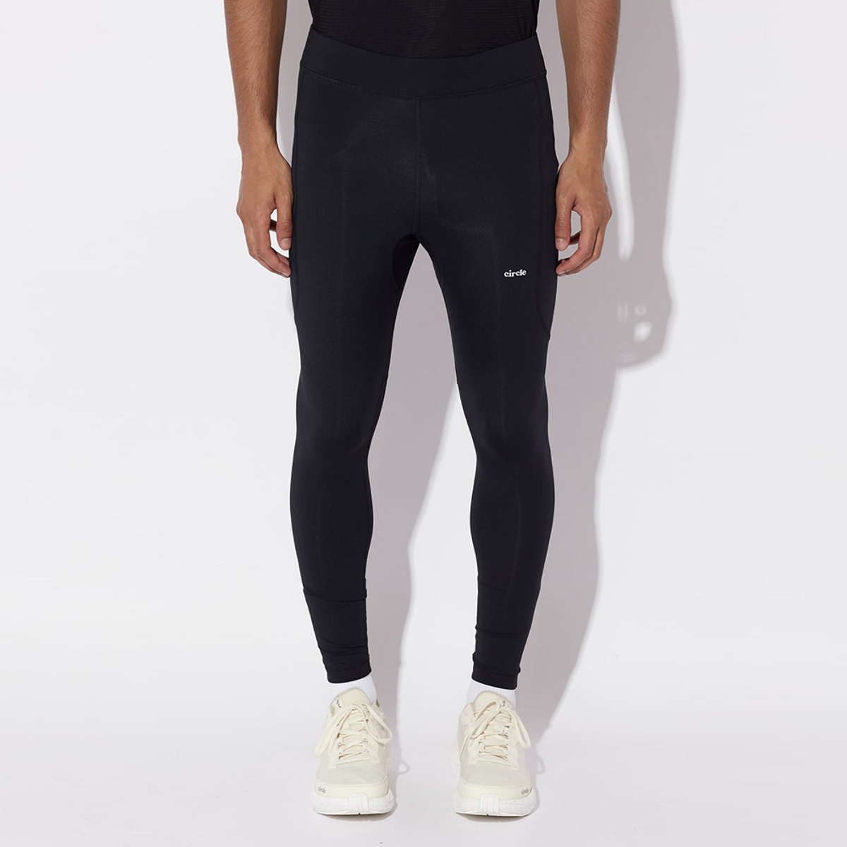 써클 스포츠웨어(CIRCLE SPORTSWEAR) 에센셜 맨 인 타이즈 러닝 레깅스 오닉스 블랙 남성